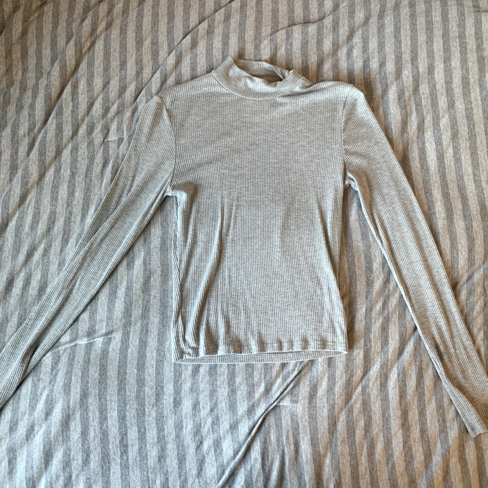 Long sleeve turtle neck